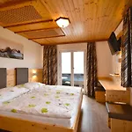 Affittacamere Schoeberingerhof 2*