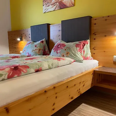 Schoeberingerhof Pensjonat Weyregg am Attersee