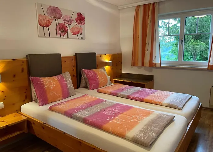 ゲストハウス Schoeberingerhof 2*